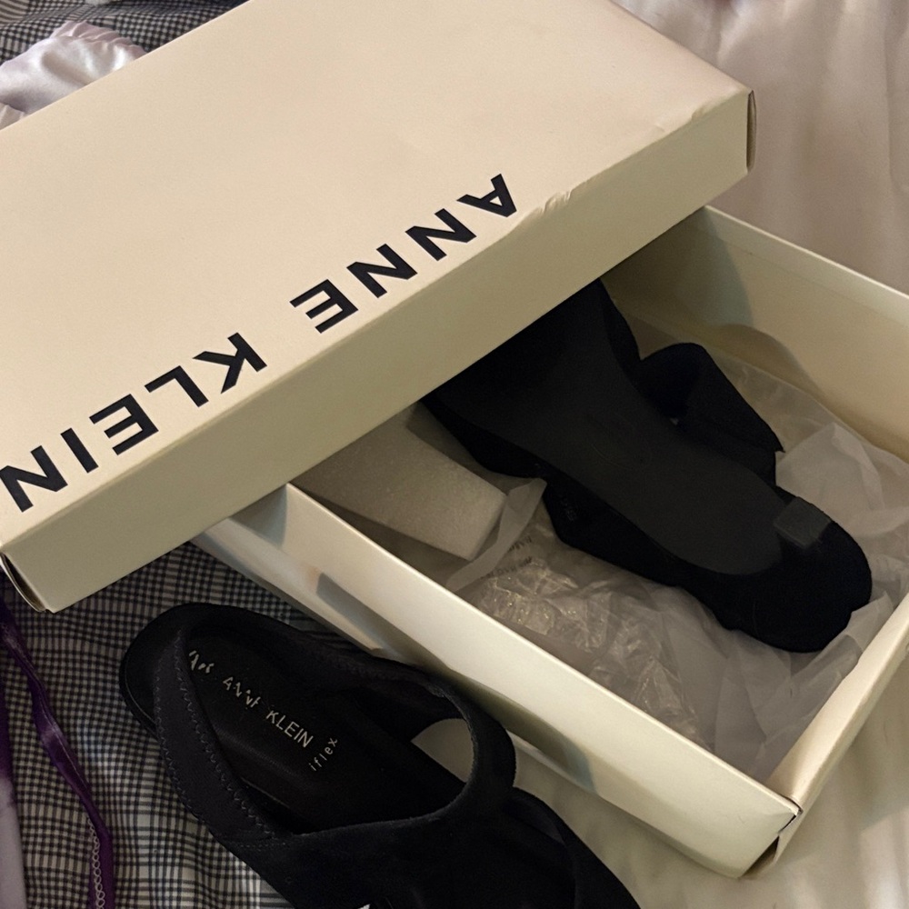 Anne Klein Classic Black Footwear